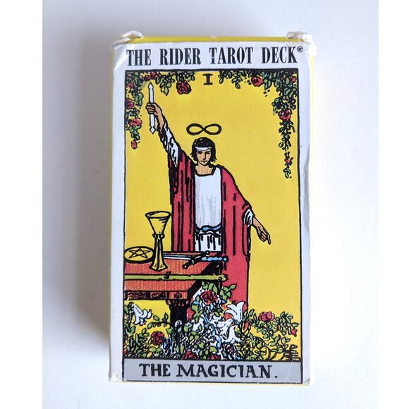 VINTAGE RYDER TAROT DECK CARD SET By PAMELA COLMAN SMITH & 2pc's Wooden Stand - Picture 5 of 9